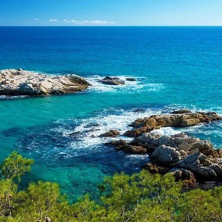 Catalunya Casas Unique Costa Brava Abode With Train Access To Bcn ヴィラ サンタ・コロマ・デ・ファルネルス